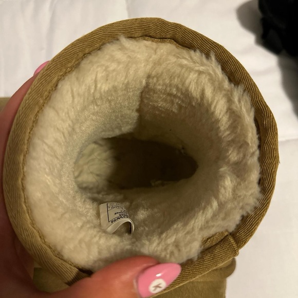 Brown fur boots! - Picture 4 of 4